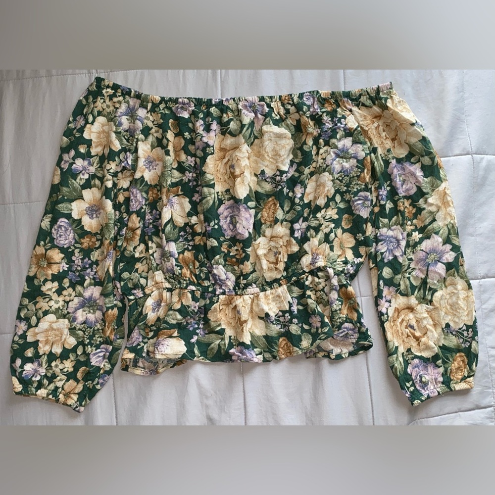 American Eagle Off The Shoulder Floral Top